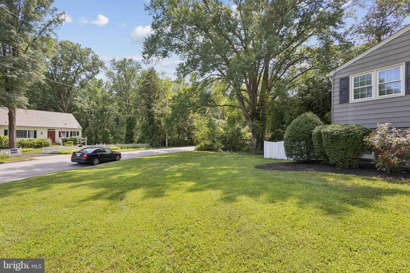 7810 MIDDAY LN, ALEXANDRIA, Virginia 22306, 4 Bedrooms Bedrooms, ,3 BathroomsBathrooms,Residential,For sale,7810 MIDDAY LN,VAFX2255588 MLS # VAFX2255588