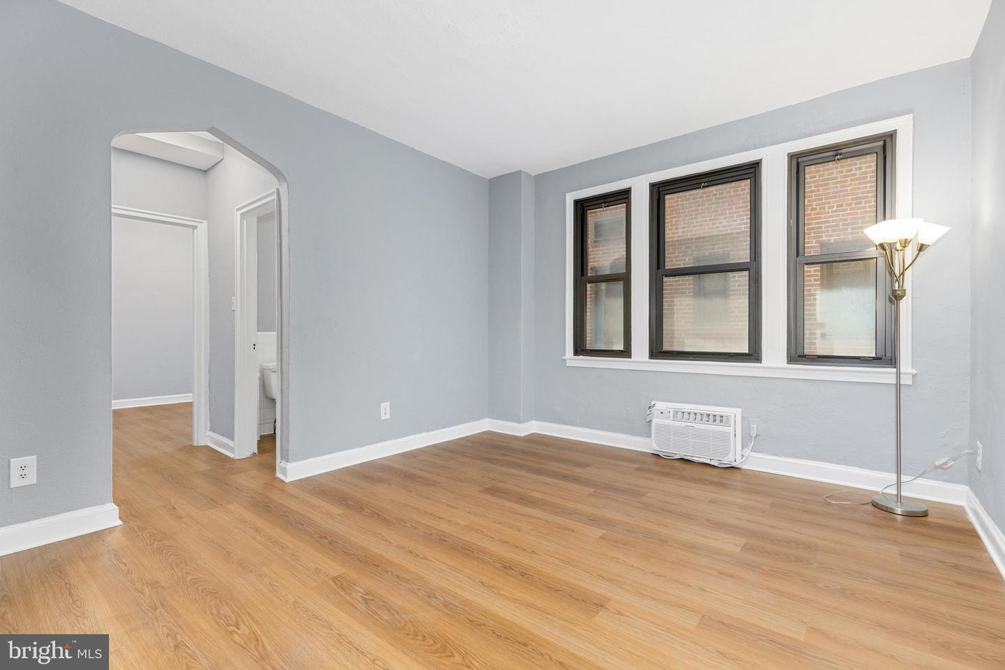 1010 25TH ST NW #503, WASHINGTON, District Of Columbia 20037, 1 Bedroom Bedrooms, ,1 BathroomBathrooms,Residential,For sale,1010 25TH ST NW #503,DCDC2210506 MLS # DCDC2210506