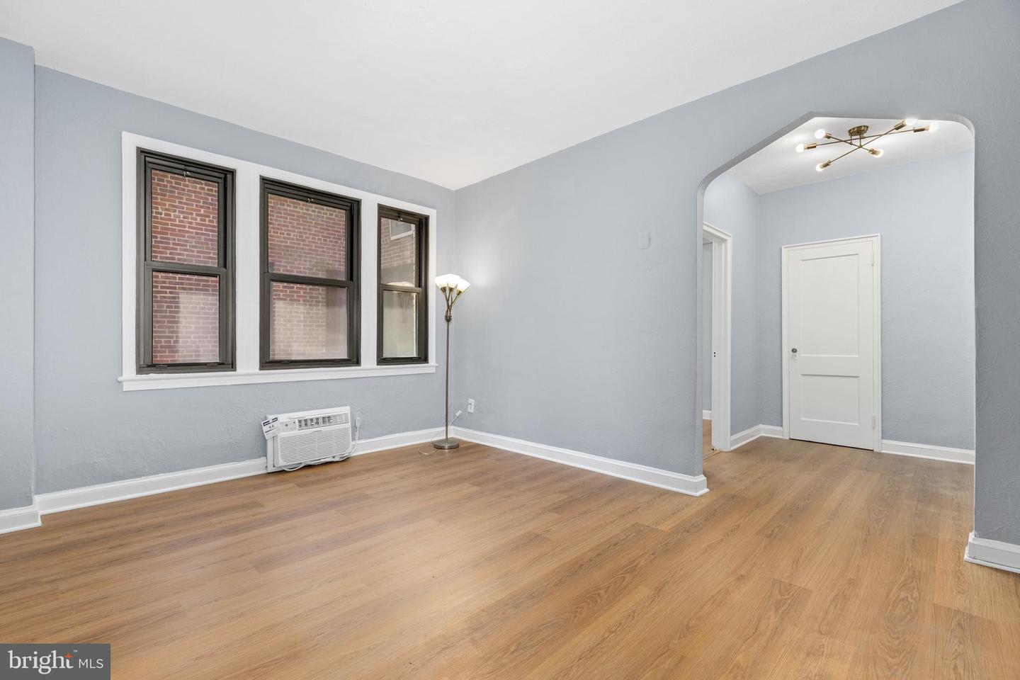 1010 25TH ST NW #503, WASHINGTON, District Of Columbia 20037, 1 Bedroom Bedrooms, ,1 BathroomBathrooms,Residential,For sale,1010 25TH ST NW #503,DCDC2210506 MLS # DCDC2210506