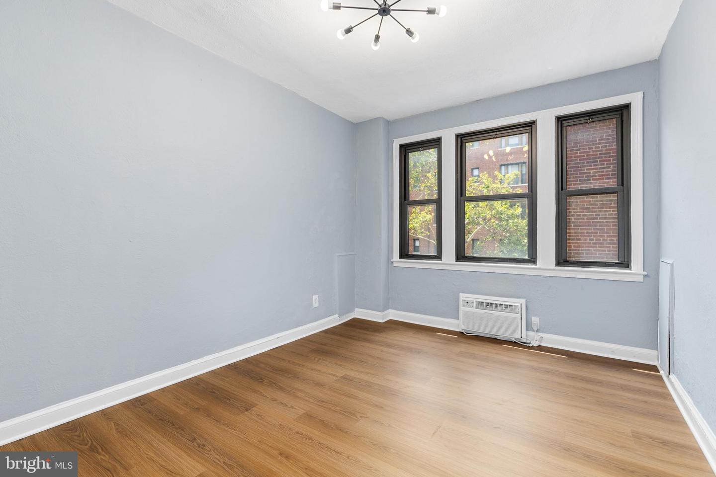 1010 25TH ST NW #503, WASHINGTON, District Of Columbia 20037, 1 Bedroom Bedrooms, ,1 BathroomBathrooms,Residential,For sale,1010 25TH ST NW #503,DCDC2210506 MLS # DCDC2210506