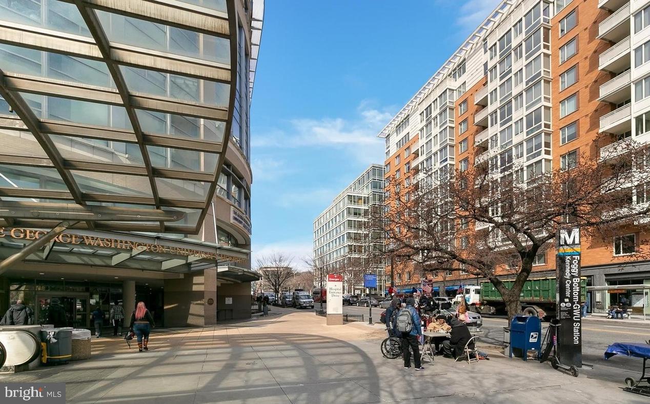 1010 25TH ST NW #503, WASHINGTON, District Of Columbia 20037, 1 Bedroom Bedrooms, ,1 BathroomBathrooms,Residential,For sale,1010 25TH ST NW #503,DCDC2210506 MLS # DCDC2210506