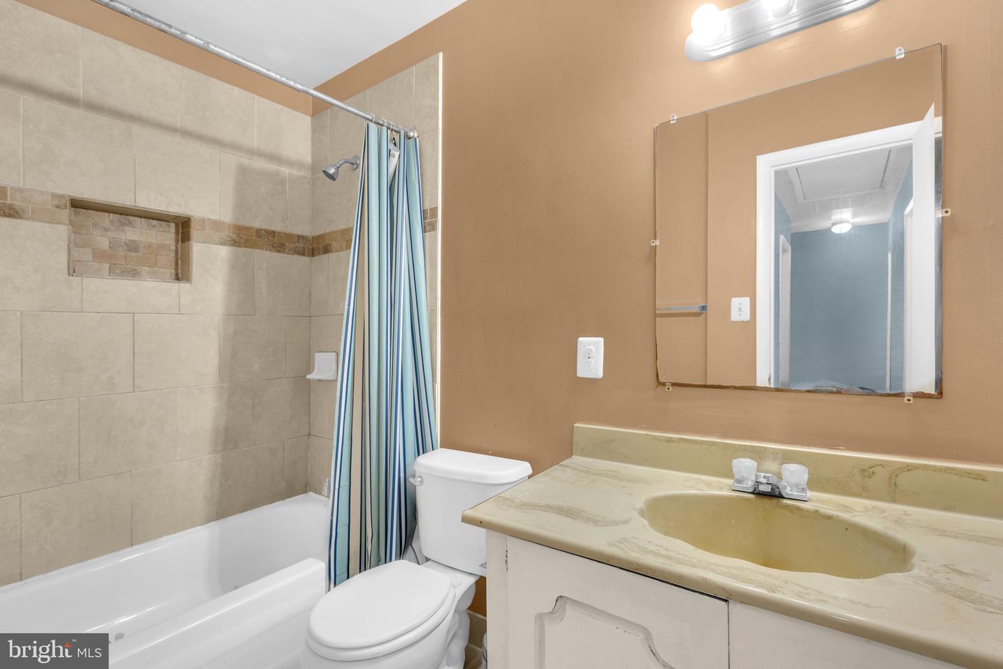 9084 MCCLELLAN CMN, MANASSAS, Virginia 20110, 3 Bedrooms Bedrooms, ,2 BathroomsBathrooms,Residential,For sale,9084 MCCLELLAN CMN,VAMN2008700 MLS # VAMN2008700