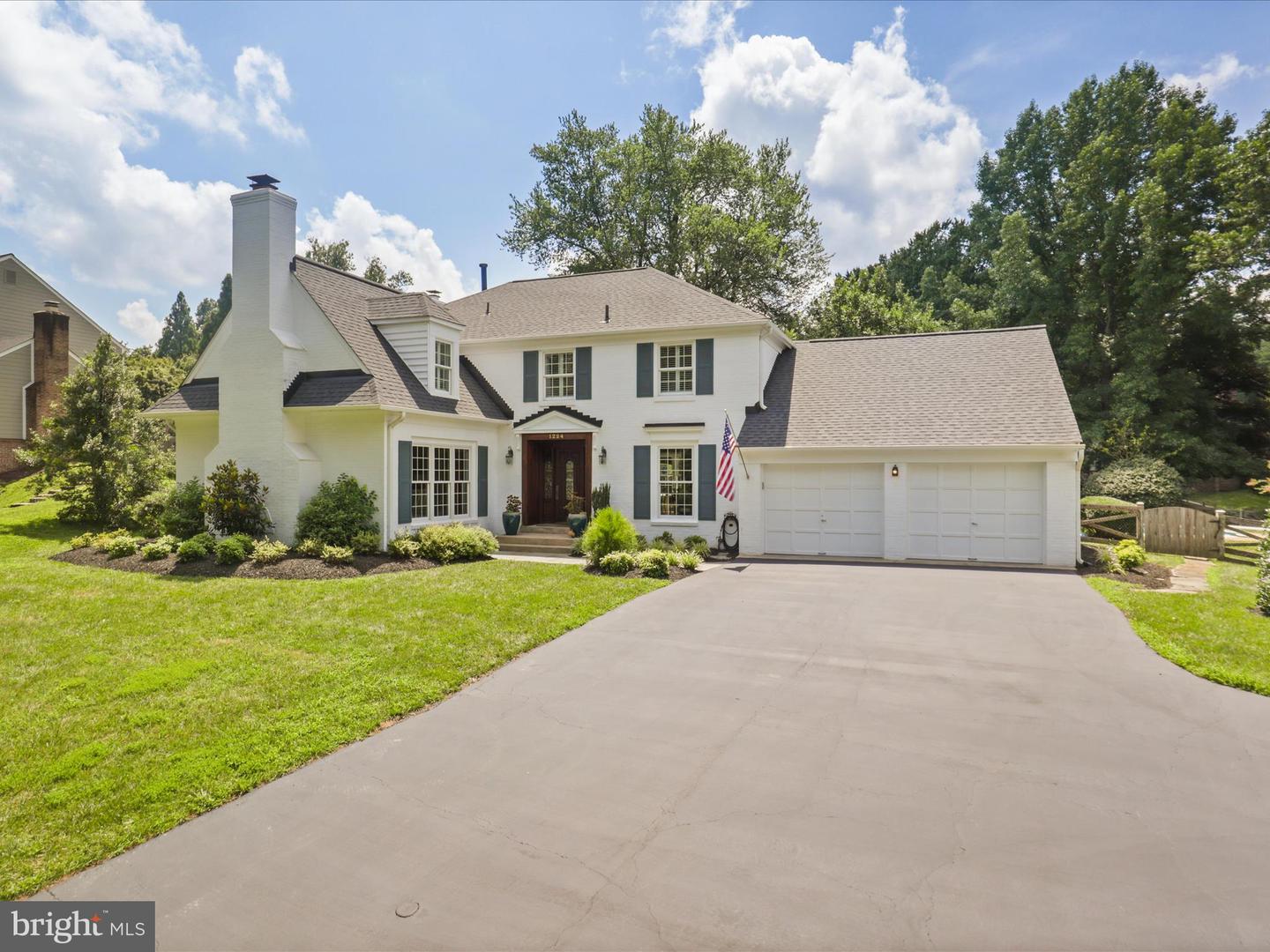 1224 CARPERS FARM WAY, VIENNA, Virginia 22182, 4 Bedrooms Bedrooms, ,4 BathroomsBathrooms,Residential,For sale,1224 CARPERS FARM WAY,VAFX2255682 MLS # VAFX2255682
