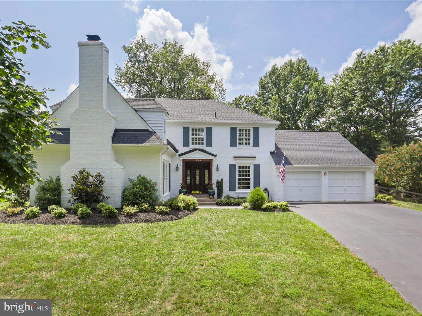 1224 CARPERS FARM WAY, VIENNA, Virginia 22182, 4 Bedrooms Bedrooms, ,4 BathroomsBathrooms,Residential,For sale,1224 CARPERS FARM WAY,VAFX2255682 MLS # VAFX2255682