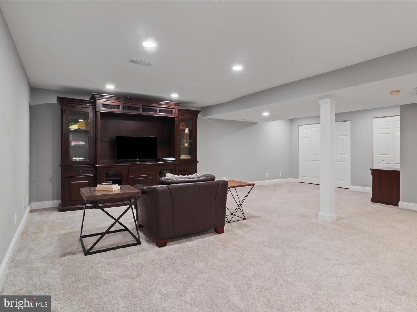 1224 CARPERS FARM WAY, VIENNA, Virginia 22182, 4 Bedrooms Bedrooms, ,4 BathroomsBathrooms,Residential,For sale,1224 CARPERS FARM WAY,VAFX2255682 MLS # VAFX2255682