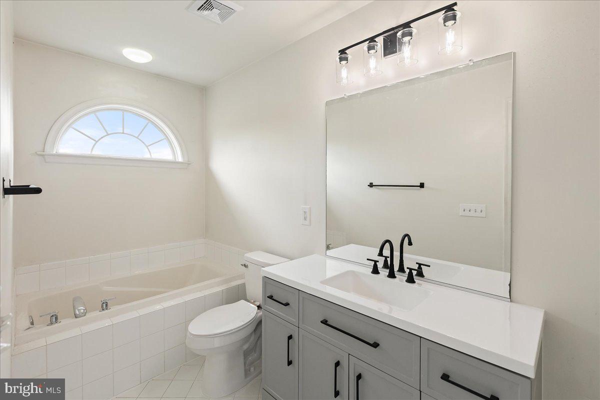 13033 TAXI DR, WOODBRIDGE, Virginia 22193, 3 Bedrooms Bedrooms, ,3 BathroomsBathrooms,Residential,For sale,13033 TAXI DR,VAPW2099318 MLS # VAPW2099318