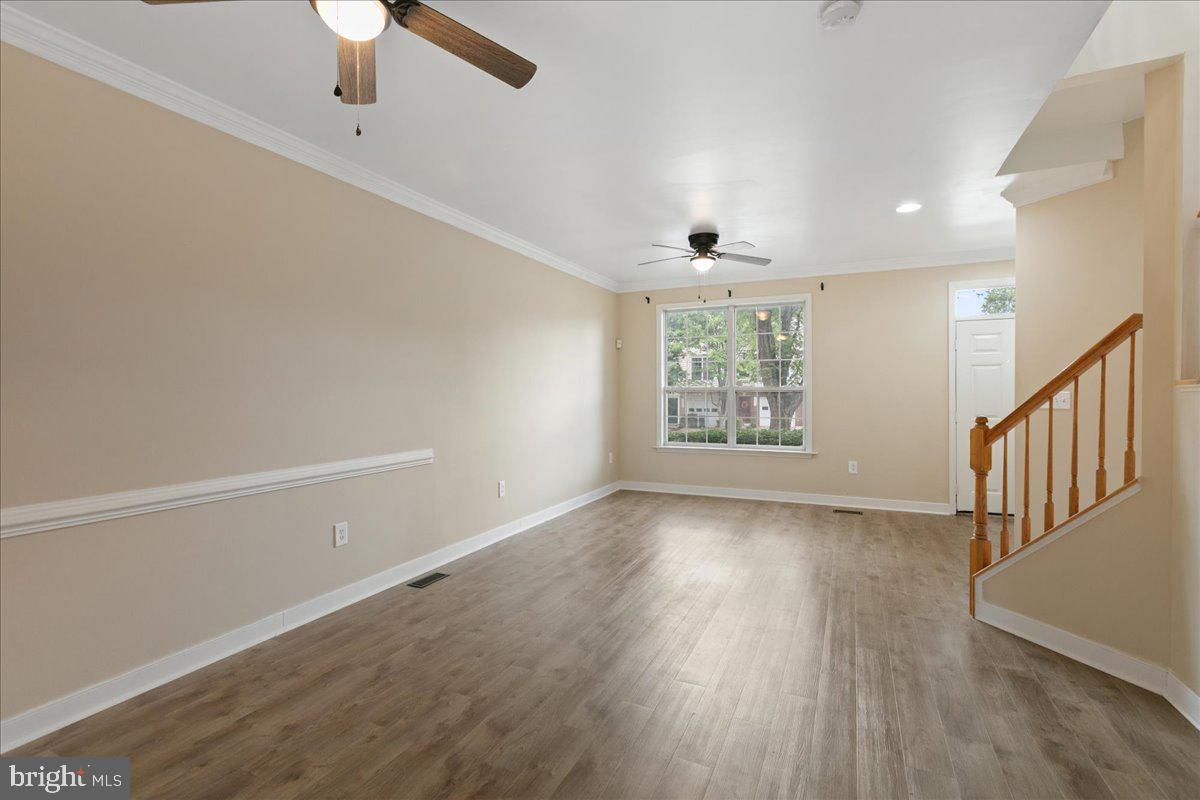 13033 TAXI DR, WOODBRIDGE, Virginia 22193, 3 Bedrooms Bedrooms, ,3 BathroomsBathrooms,Residential,For sale,13033 TAXI DR,VAPW2099318 MLS # VAPW2099318