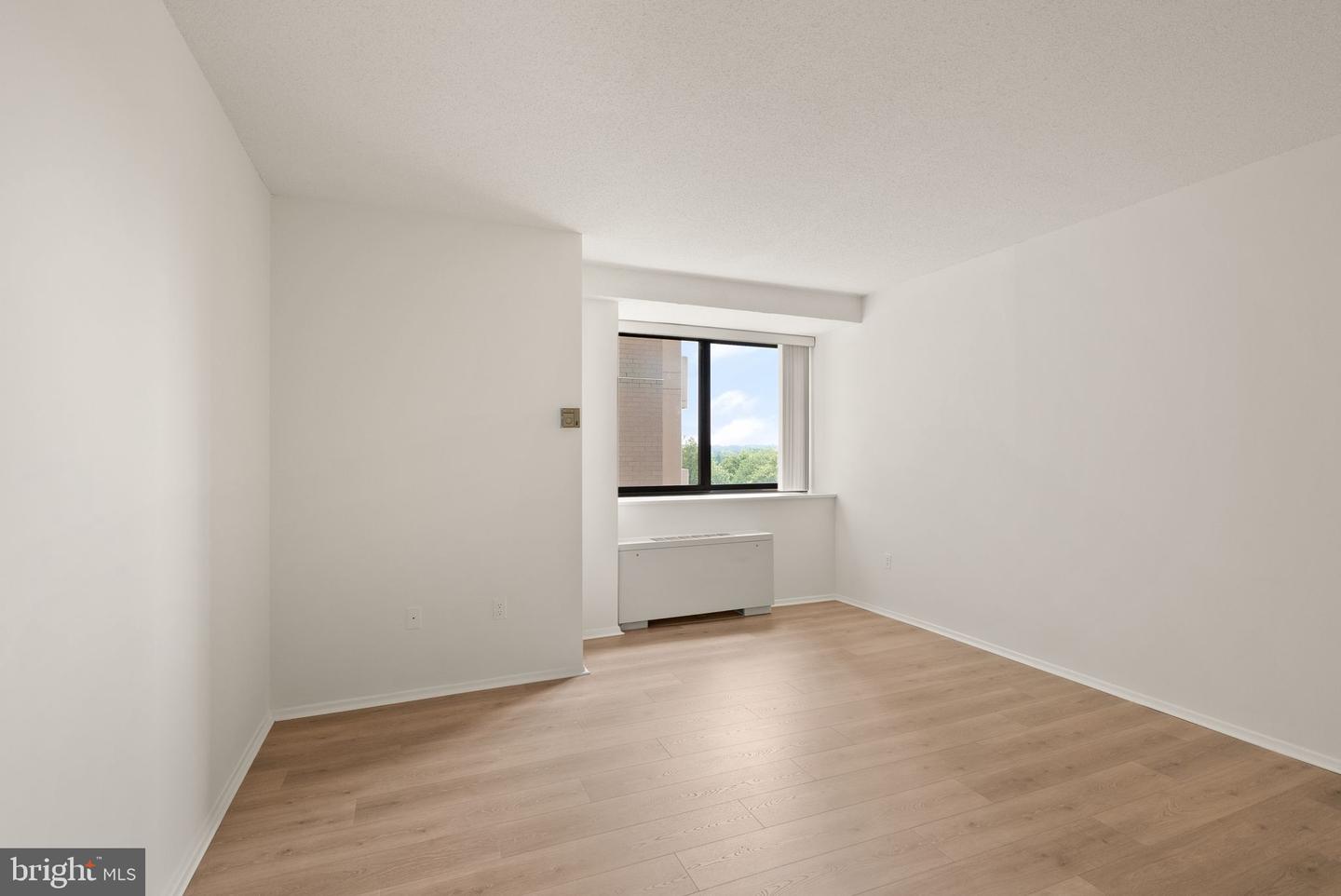 4141 N HENDERSON RD #518, ARLINGTON, Virginia 22203, 2 Bedrooms Bedrooms, ,2 BathroomsBathrooms,Residential,For sale,4141 N HENDERSON RD #518,VAAR2060874 MLS # VAAR2060874