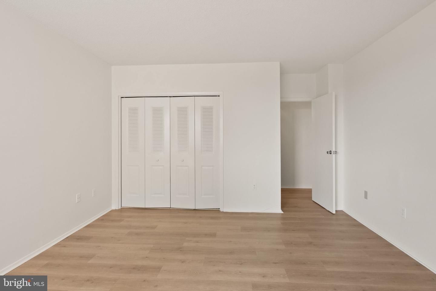 4141 N HENDERSON RD #518, ARLINGTON, Virginia 22203, 2 Bedrooms Bedrooms, ,2 BathroomsBathrooms,Residential,For sale,4141 N HENDERSON RD #518,VAAR2060874 MLS # VAAR2060874