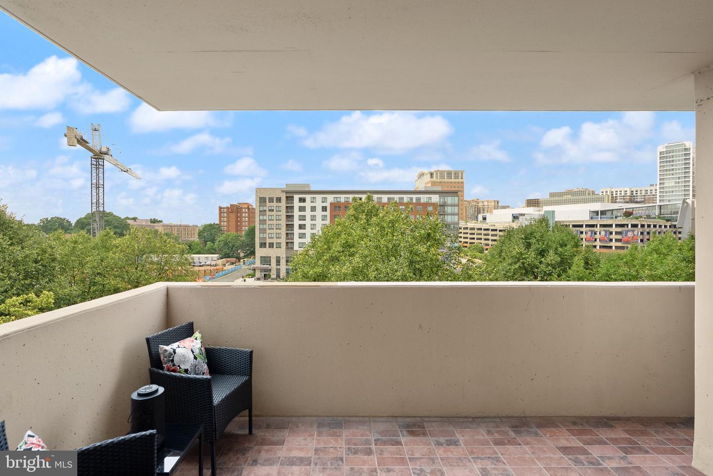 4141 N HENDERSON RD #518, ARLINGTON, Virginia 22203, 2 Bedrooms Bedrooms, ,2 BathroomsBathrooms,Residential,For sale,4141 N HENDERSON RD #518,VAAR2060874 MLS # VAAR2060874