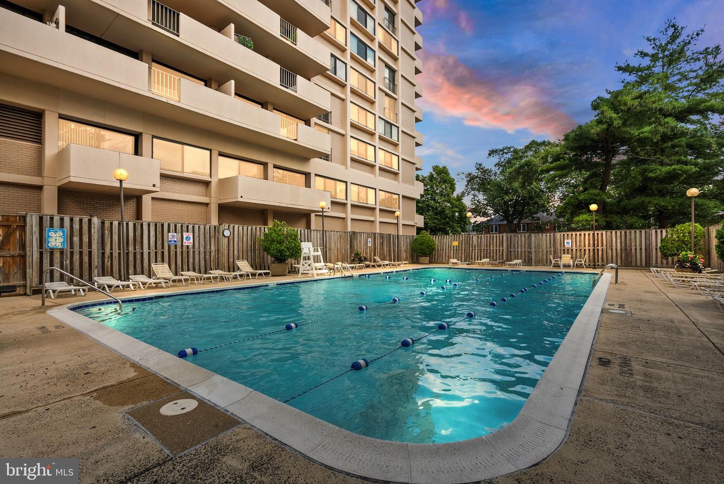 4141 N HENDERSON RD #518, ARLINGTON, Virginia 22203, 2 Bedrooms Bedrooms, ,2 BathroomsBathrooms,Residential,For sale,4141 N HENDERSON RD #518,VAAR2060874 MLS # VAAR2060874