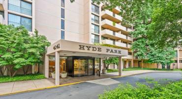 4141 N HENDERSON RD #518, ARLINGTON, Virginia 22203, 2 Bedrooms Bedrooms, ,2 BathroomsBathrooms,Residential,For sale,4141 N HENDERSON RD #518,VAAR2060874 MLS # VAAR2060874