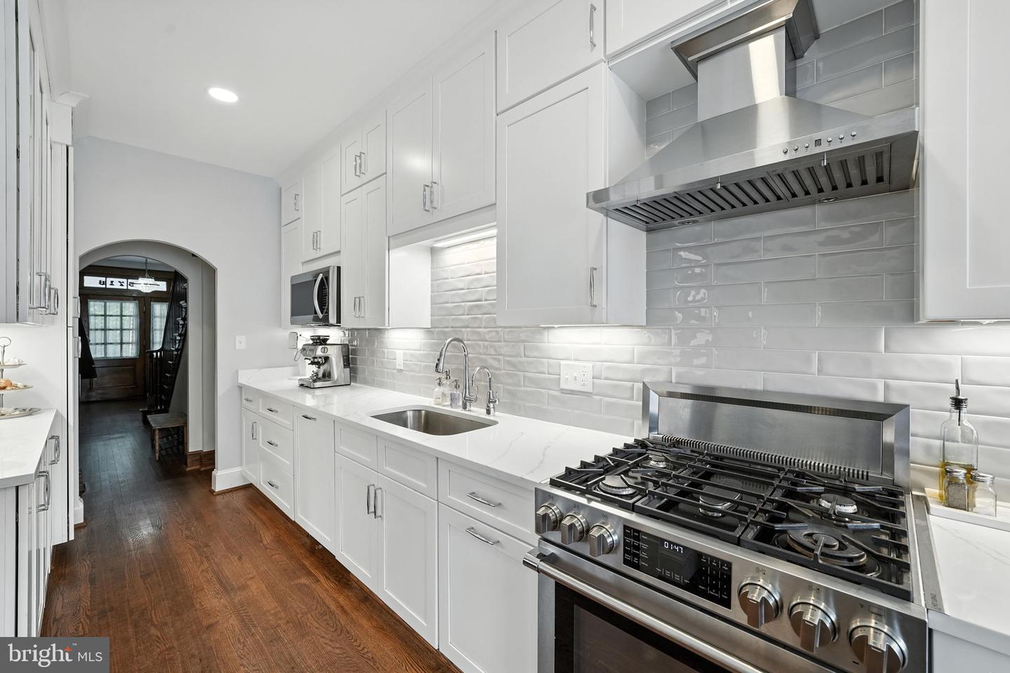 5718 3RD ST NW, WASHINGTON, District Of Columbia 20011, 4 Bedrooms Bedrooms, ,3 BathroomsBathrooms,Residential,For sale,5718 3RD ST NW,DCDC2210664 MLS # DCDC2210664