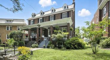 5718 3RD ST NW, WASHINGTON, District Of Columbia 20011, 4 Bedrooms Bedrooms, ,3 BathroomsBathrooms,Residential,For sale,5718 3RD ST NW,DCDC2210664 MLS # DCDC2210664
