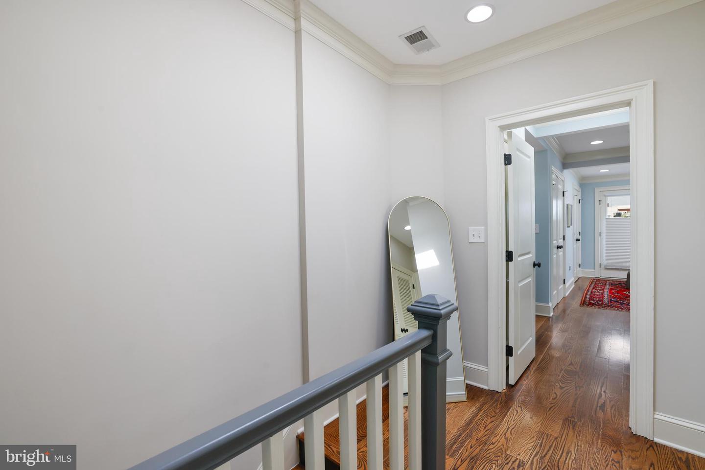 1732 BAY ST SE #1, WASHINGTON, District Of Columbia 20003, 2 Bedrooms Bedrooms, 5 Rooms Rooms,2 BathroomsBathrooms,Residential,For sale,1732 BAY ST SE #1,DCDC2210698 MLS # DCDC2210698