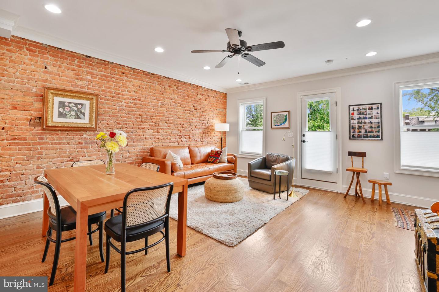 1732 BAY ST SE #1, WASHINGTON, District Of Columbia 20003, 2 Bedrooms Bedrooms, 5 Rooms Rooms,2 BathroomsBathrooms,Residential,For sale,1732 BAY ST SE #1,DCDC2210698 MLS # DCDC2210698