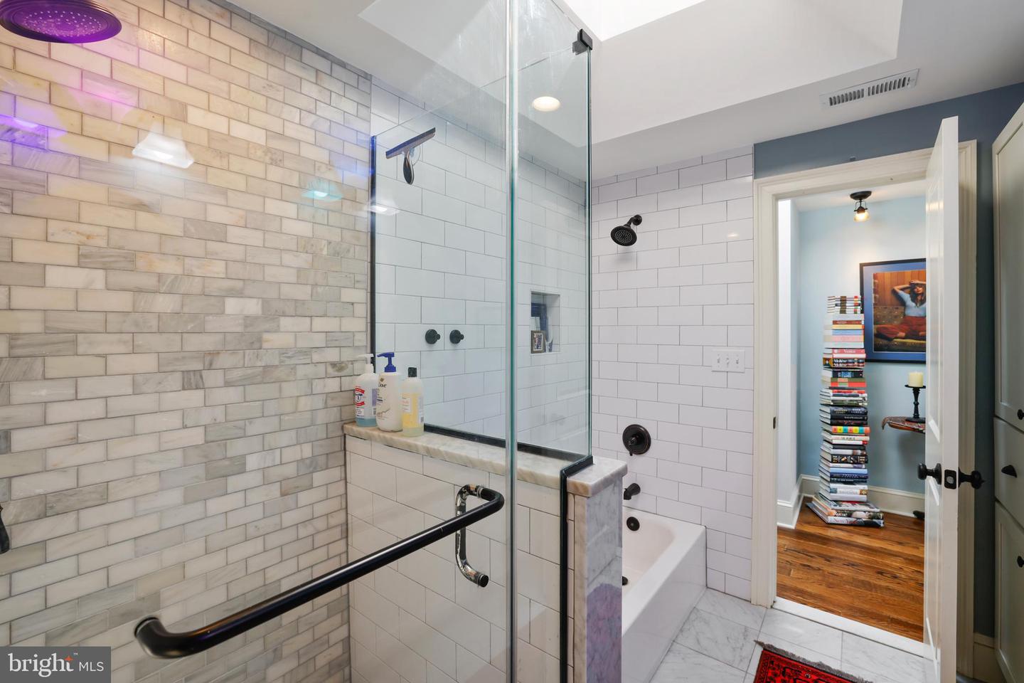 1732 BAY ST SE #1, WASHINGTON, District Of Columbia 20003, 2 Bedrooms Bedrooms, 5 Rooms Rooms,2 BathroomsBathrooms,Residential,For sale,1732 BAY ST SE #1,DCDC2210698 MLS # DCDC2210698