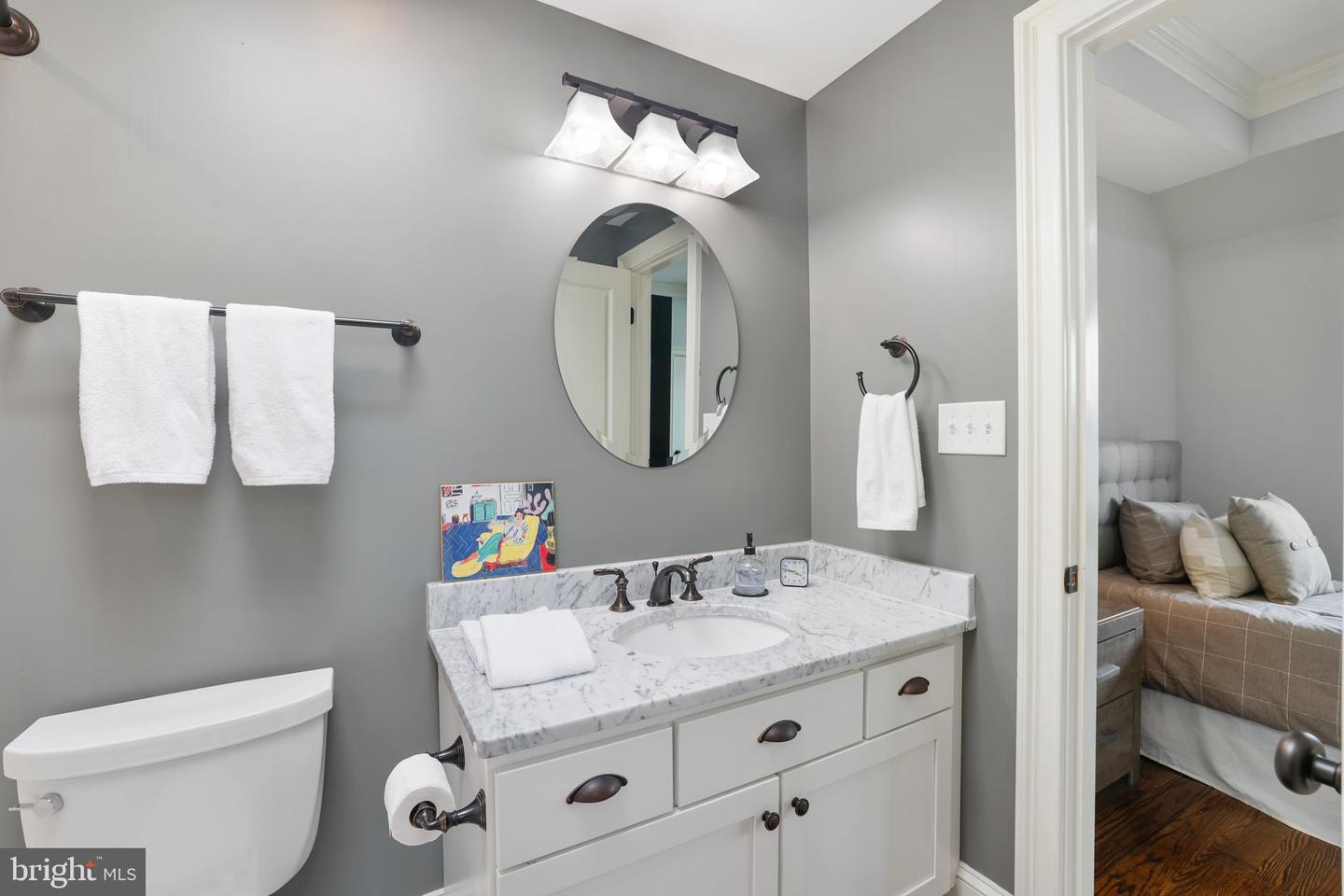 1732 BAY ST SE #1, WASHINGTON, District Of Columbia 20003, 2 Bedrooms Bedrooms, 5 Rooms Rooms,2 BathroomsBathrooms,Residential,For sale,1732 BAY ST SE #1,DCDC2210698 MLS # DCDC2210698