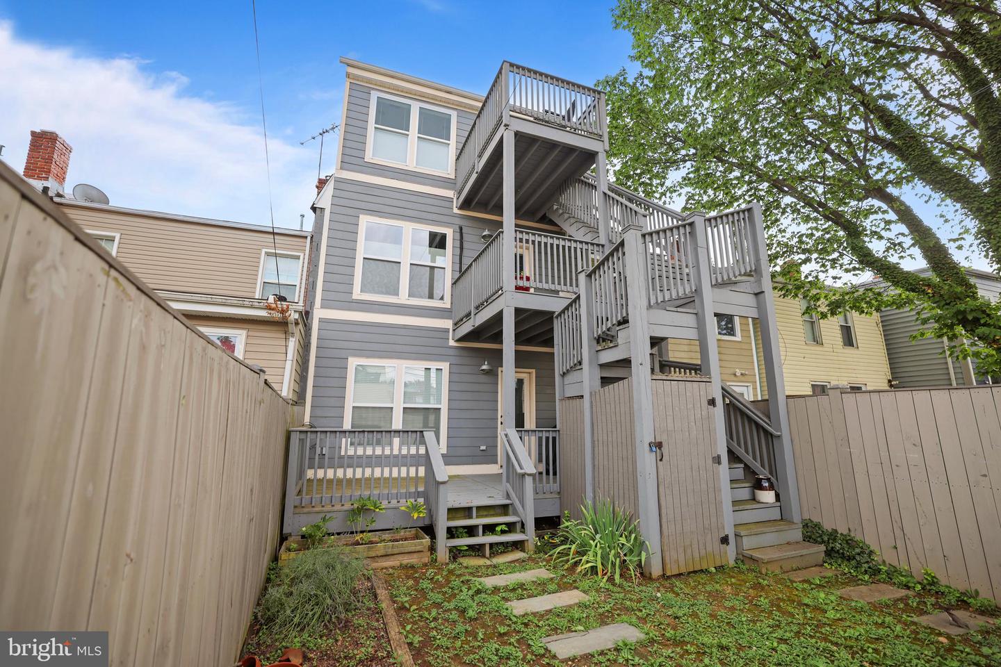 1732 BAY ST SE #1, WASHINGTON, District Of Columbia 20003, 2 Bedrooms Bedrooms, 5 Rooms Rooms,2 BathroomsBathrooms,Residential,For sale,1732 BAY ST SE #1,DCDC2210698 MLS # DCDC2210698