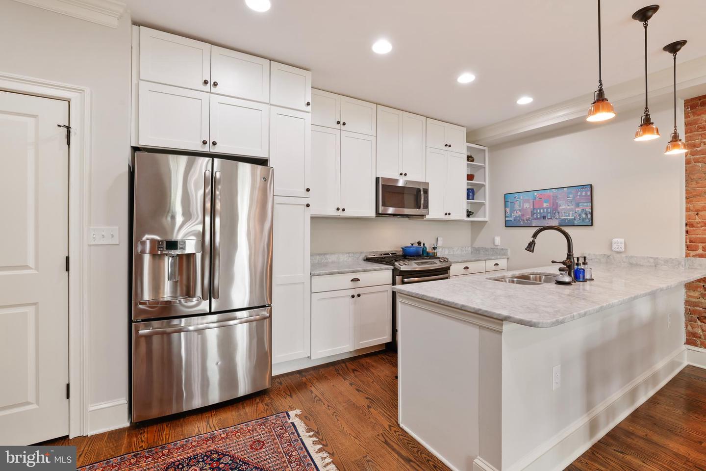 1732 BAY ST SE #1, WASHINGTON, District Of Columbia 20003, 2 Bedrooms Bedrooms, 5 Rooms Rooms,2 BathroomsBathrooms,Residential,For sale,1732 BAY ST SE #1,DCDC2210698 MLS # DCDC2210698