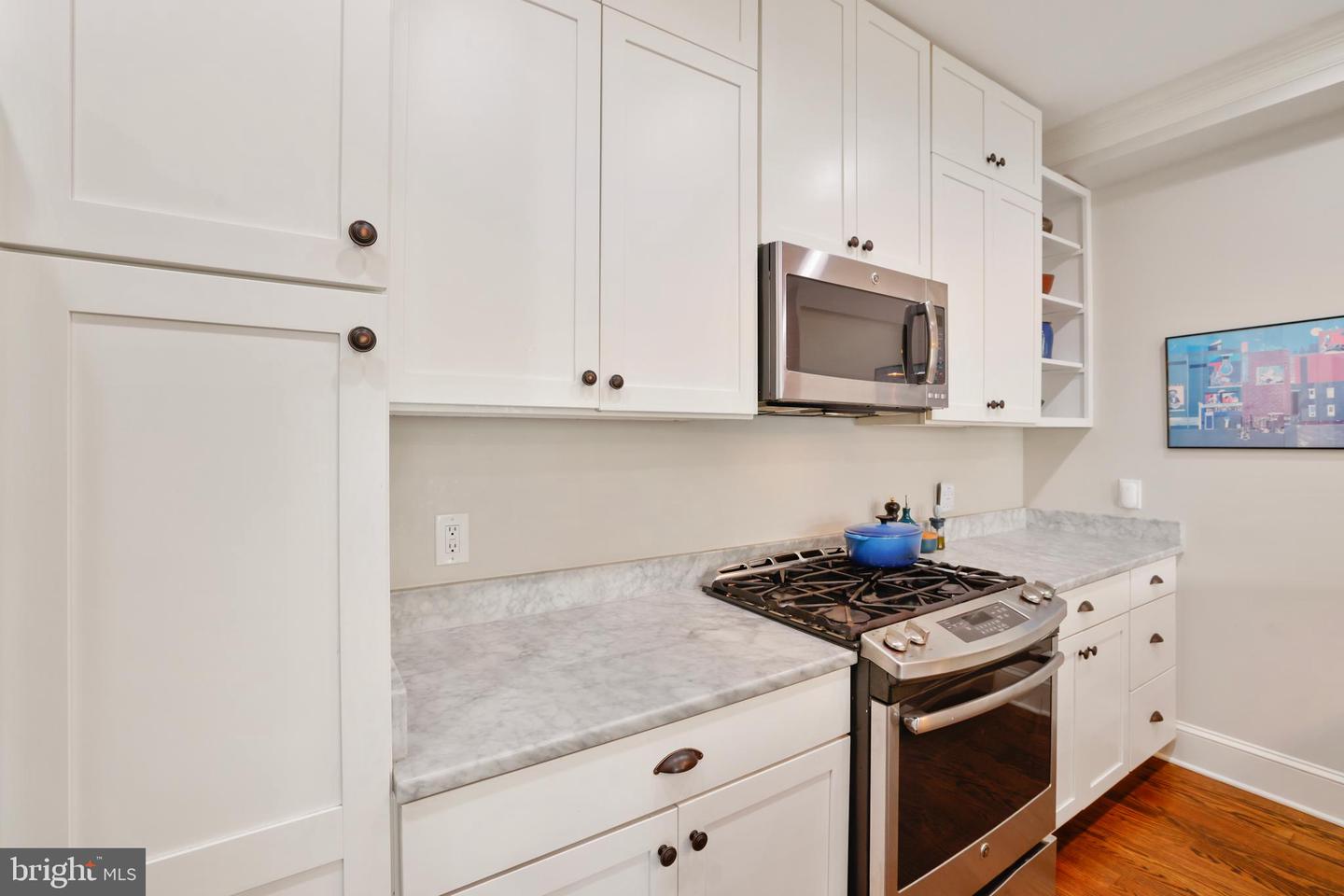 1732 BAY ST SE #1, WASHINGTON, District Of Columbia 20003, 2 Bedrooms Bedrooms, 5 Rooms Rooms,2 BathroomsBathrooms,Residential,For sale,1732 BAY ST SE #1,DCDC2210698 MLS # DCDC2210698