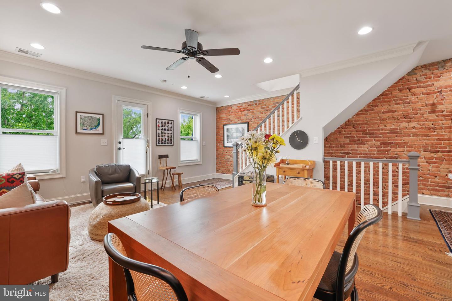 1732 BAY ST SE #1, WASHINGTON, District Of Columbia 20003, 2 Bedrooms Bedrooms, 5 Rooms Rooms,2 BathroomsBathrooms,Residential,For sale,1732 BAY ST SE #1,DCDC2210698 MLS # DCDC2210698