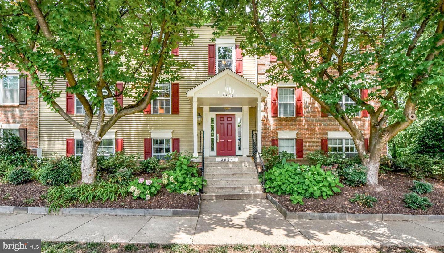 3804 GREEN RIDGE CT #101, FAIRFAX, Virginia 22033, 2 Bedrooms Bedrooms, ,2 BathroomsBathrooms,Residential,For sale,3804 GREEN RIDGE CT #101,VAFX2255910 MLS # VAFX2255910