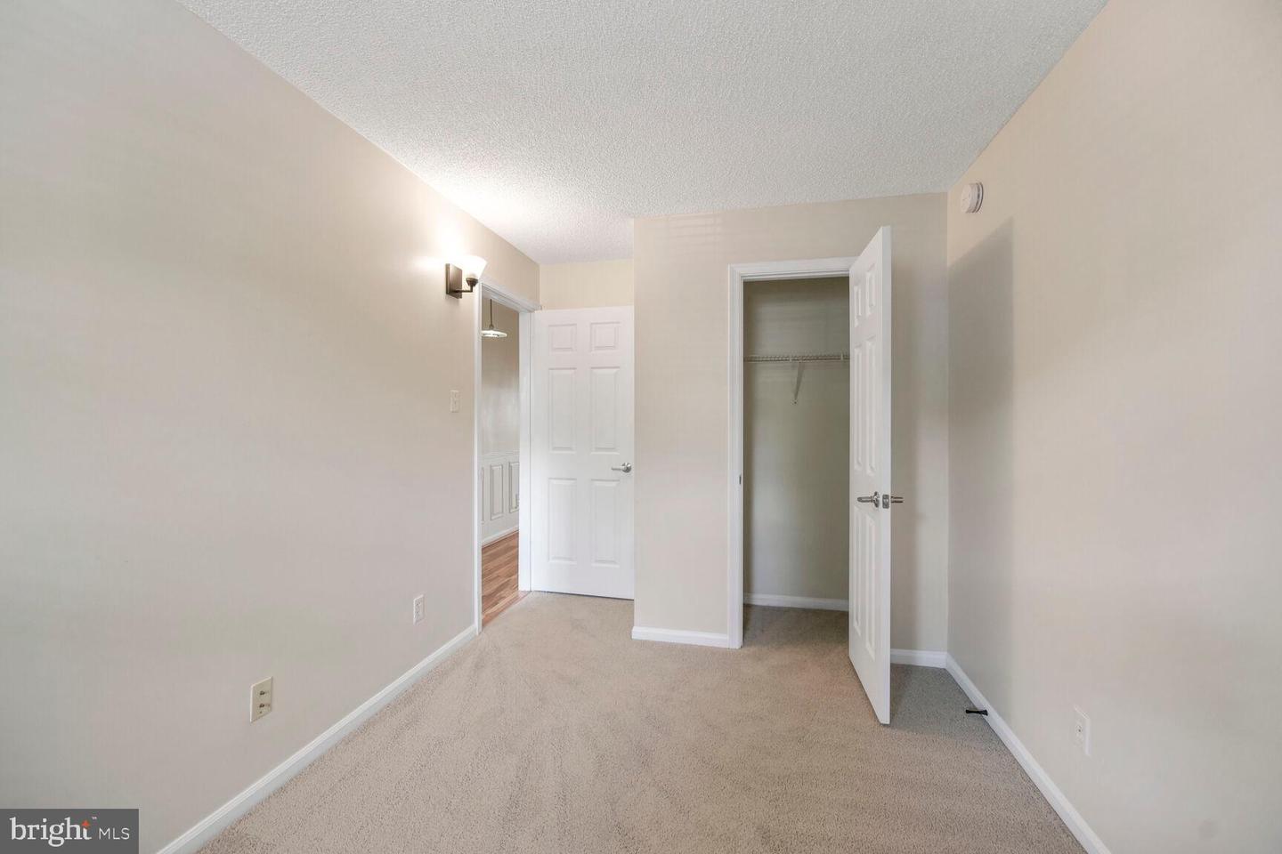 3804 GREEN RIDGE CT #101, FAIRFAX, Virginia 22033, 2 Bedrooms Bedrooms, ,2 BathroomsBathrooms,Residential,For sale,3804 GREEN RIDGE CT #101,VAFX2255910 MLS # VAFX2255910