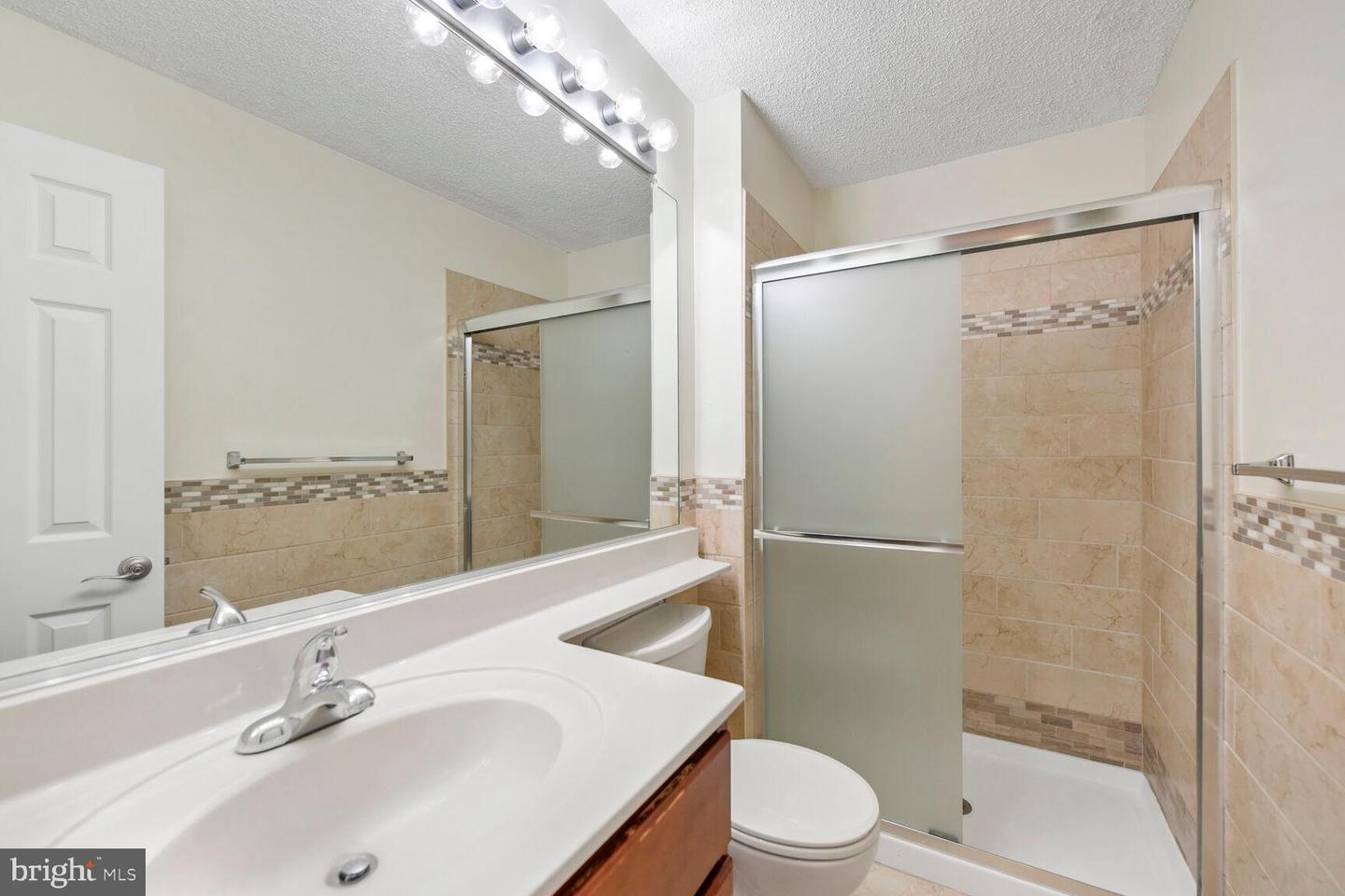 3804 GREEN RIDGE CT #101, FAIRFAX, Virginia 22033, 2 Bedrooms Bedrooms, ,2 BathroomsBathrooms,Residential,For sale,3804 GREEN RIDGE CT #101,VAFX2255910 MLS # VAFX2255910