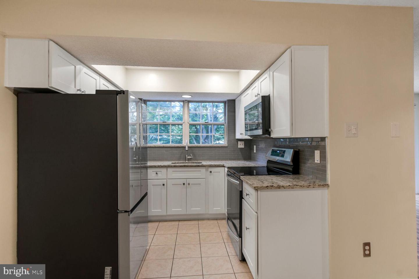3804 GREEN RIDGE CT #101, FAIRFAX, Virginia 22033, 2 Bedrooms Bedrooms, ,2 BathroomsBathrooms,Residential,For sale,3804 GREEN RIDGE CT #101,VAFX2255910 MLS # VAFX2255910