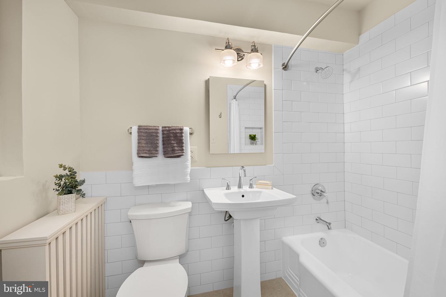 2500 Q ST NW #410, WASHINGTON, District Of Columbia 20007, ,1 BathroomBathrooms,Residential,For sale,2500 Q ST NW #410,DCDC2210816 MLS # DCDC2210816