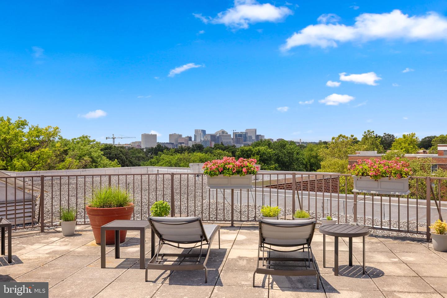 2500 Q ST NW #410, WASHINGTON, District Of Columbia 20007, ,1 BathroomBathrooms,Residential,For sale,2500 Q ST NW #410,DCDC2210816 MLS # DCDC2210816