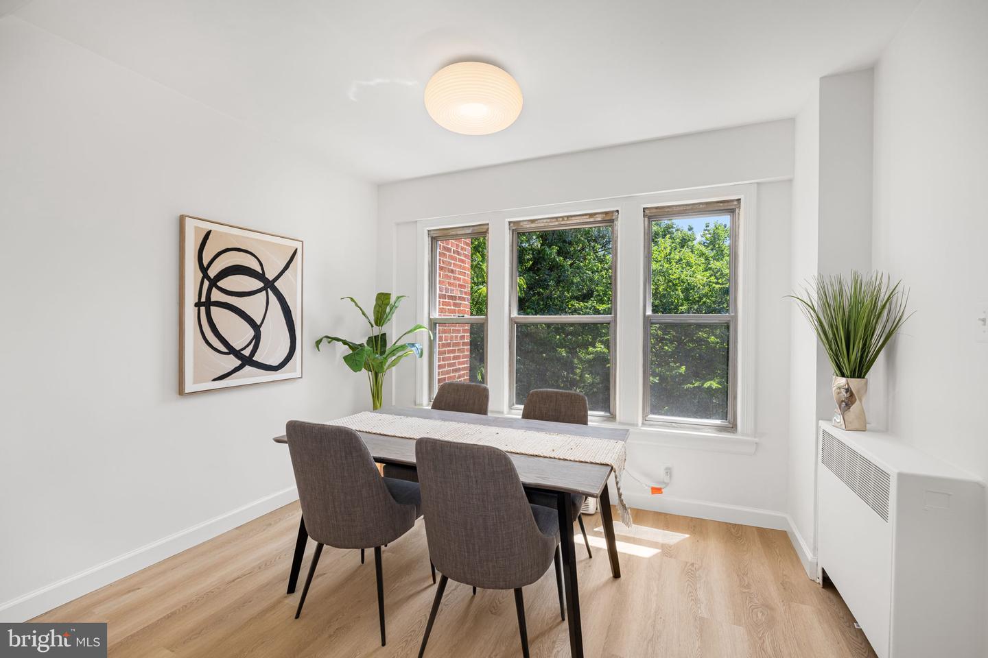 2500 Q ST NW #410, WASHINGTON, District Of Columbia 20007, ,1 BathroomBathrooms,Residential,For sale,2500 Q ST NW #410,DCDC2210816 MLS # DCDC2210816