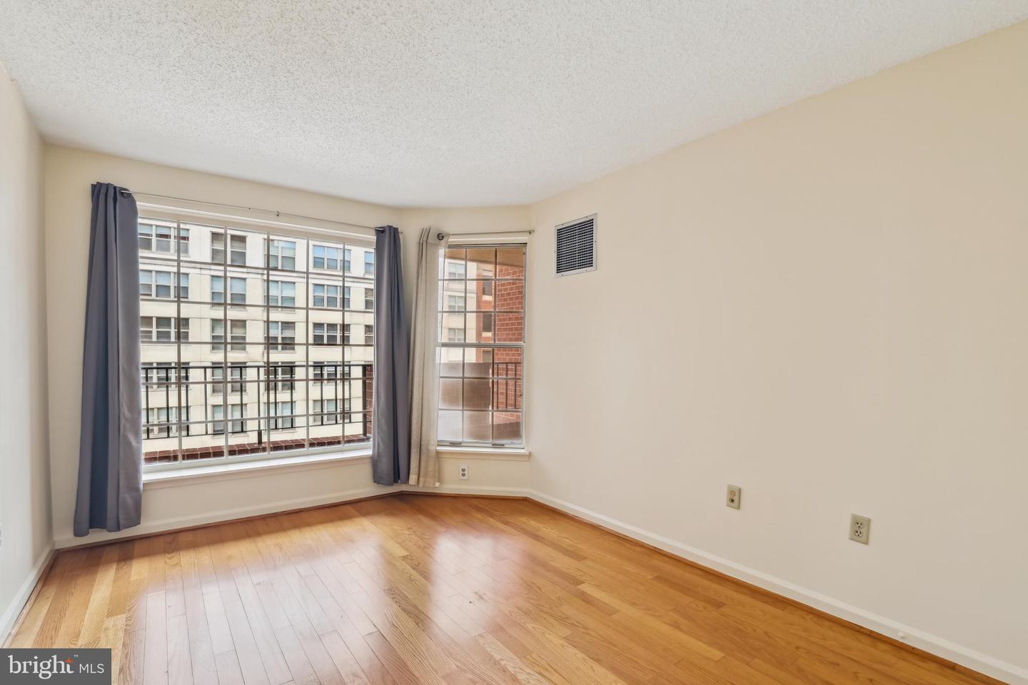 1230 23RD ST NW #607, WASHINGTON, District Of Columbia 20037, 1 Bedroom Bedrooms, ,1 BathroomBathrooms,Residential,For sale,1230 23RD ST NW #607,DCDC2210846 MLS # DCDC2210846