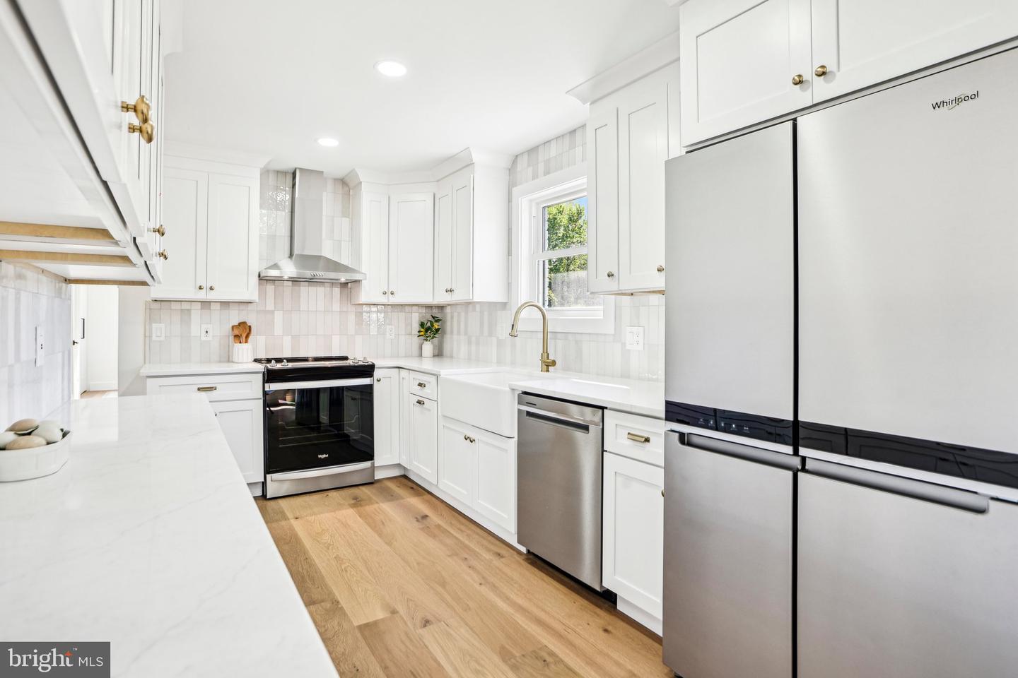 5302 OLD MILL RD, ALEXANDRIA, Virginia 22309, 4 Bedrooms Bedrooms, ,3 BathroomsBathrooms,Residential,For sale,5302 OLD MILL RD,VAFX2256114 MLS # VAFX2256114