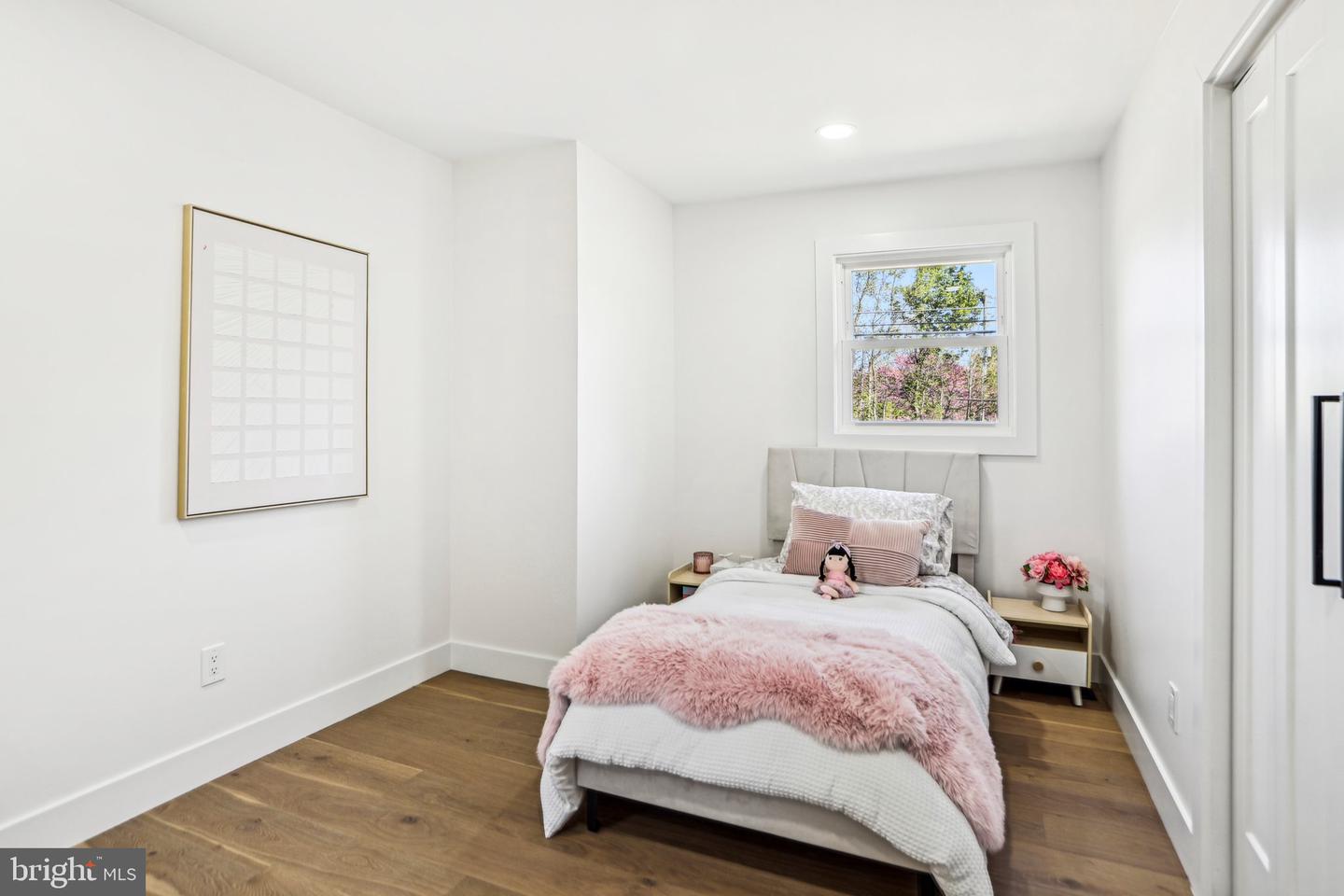 5302 OLD MILL RD, ALEXANDRIA, Virginia 22309, 4 Bedrooms Bedrooms, ,3 BathroomsBathrooms,Residential,For sale,5302 OLD MILL RD,VAFX2256114 MLS # VAFX2256114