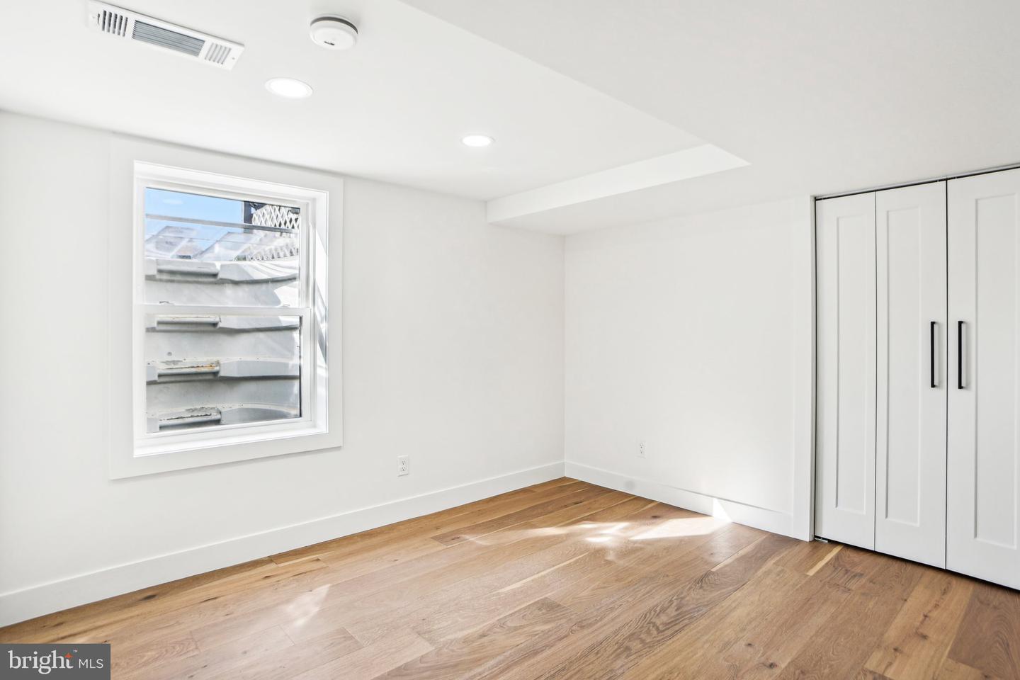 5302 OLD MILL RD, ALEXANDRIA, Virginia 22309, 4 Bedrooms Bedrooms, ,3 BathroomsBathrooms,Residential,For sale,5302 OLD MILL RD,VAFX2256114 MLS # VAFX2256114