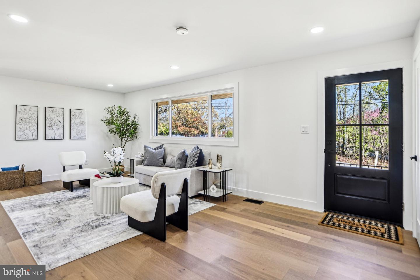 5302 OLD MILL RD, ALEXANDRIA, Virginia 22309, 4 Bedrooms Bedrooms, ,3 BathroomsBathrooms,Residential,For sale,5302 OLD MILL RD,VAFX2256114 MLS # VAFX2256114