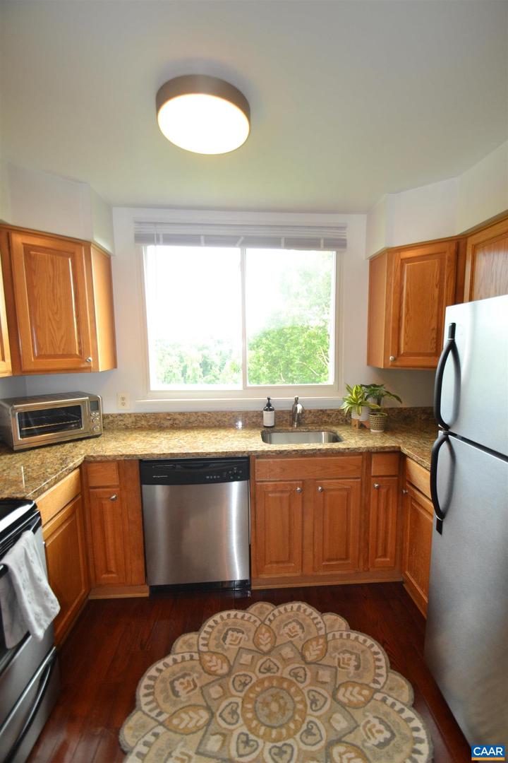1606 MONTICELLO AVE #G, CHARLOTTESVILLE, Virginia 22902, 2 Bedrooms Bedrooms, ,2 BathroomsBathrooms,Residential,For sale,1606 MONTICELLO AVE #G,666859 MLS # 666859