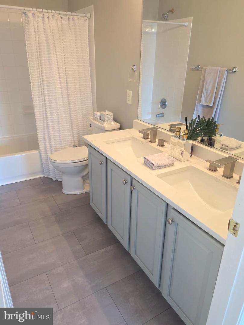 13541 PIEDMONT VISTA DR, HAYMARKET, Virginia 20169, 4 Bedrooms Bedrooms, ,4 BathroomsBathrooms,Residential,For sale,13541 PIEDMONT VISTA DR,VAPW2099492 MLS # VAPW2099492