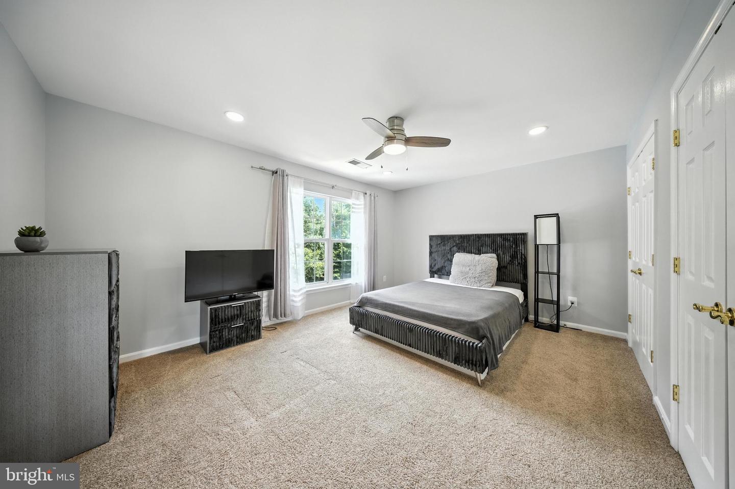 13541 PIEDMONT VISTA DR, HAYMARKET, Virginia 20169, 4 Bedrooms Bedrooms, ,4 BathroomsBathrooms,Residential,For sale,13541 PIEDMONT VISTA DR,VAPW2099492 MLS # VAPW2099492