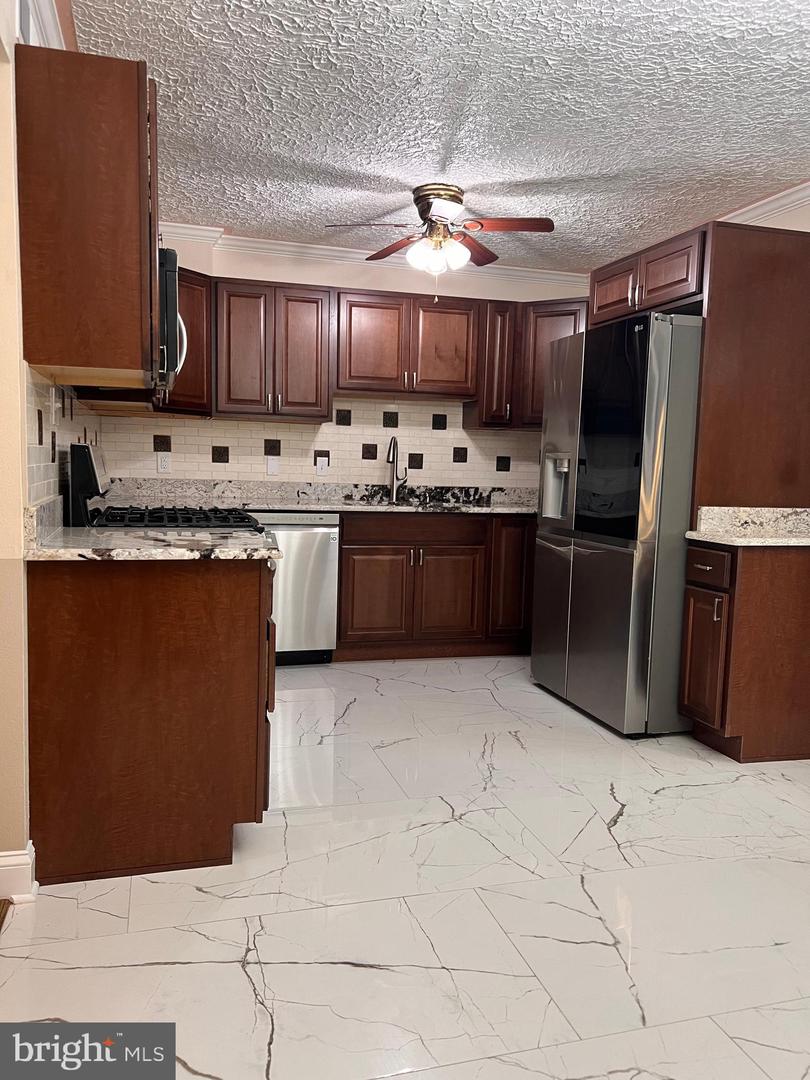 14822 DANVILLE RD, WOODBRIDGE, Virginia 22193, 5 Bedrooms Bedrooms, ,2 BathroomsBathrooms,Residential,For sale,14822 DANVILLE RD,VAPW2099496 MLS # VAPW2099496