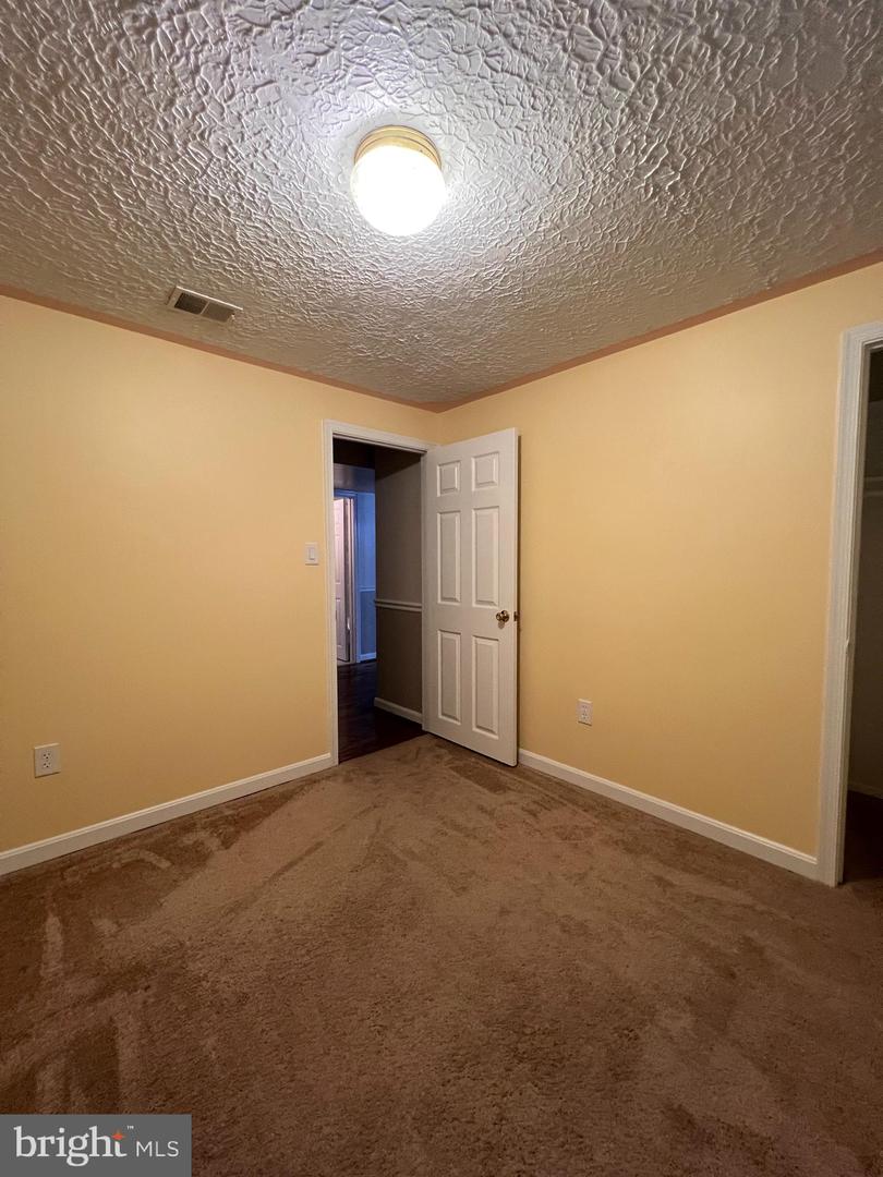 14822 DANVILLE RD, WOODBRIDGE, Virginia 22193, 5 Bedrooms Bedrooms, ,2 BathroomsBathrooms,Residential,For sale,14822 DANVILLE RD,VAPW2099496 MLS # VAPW2099496