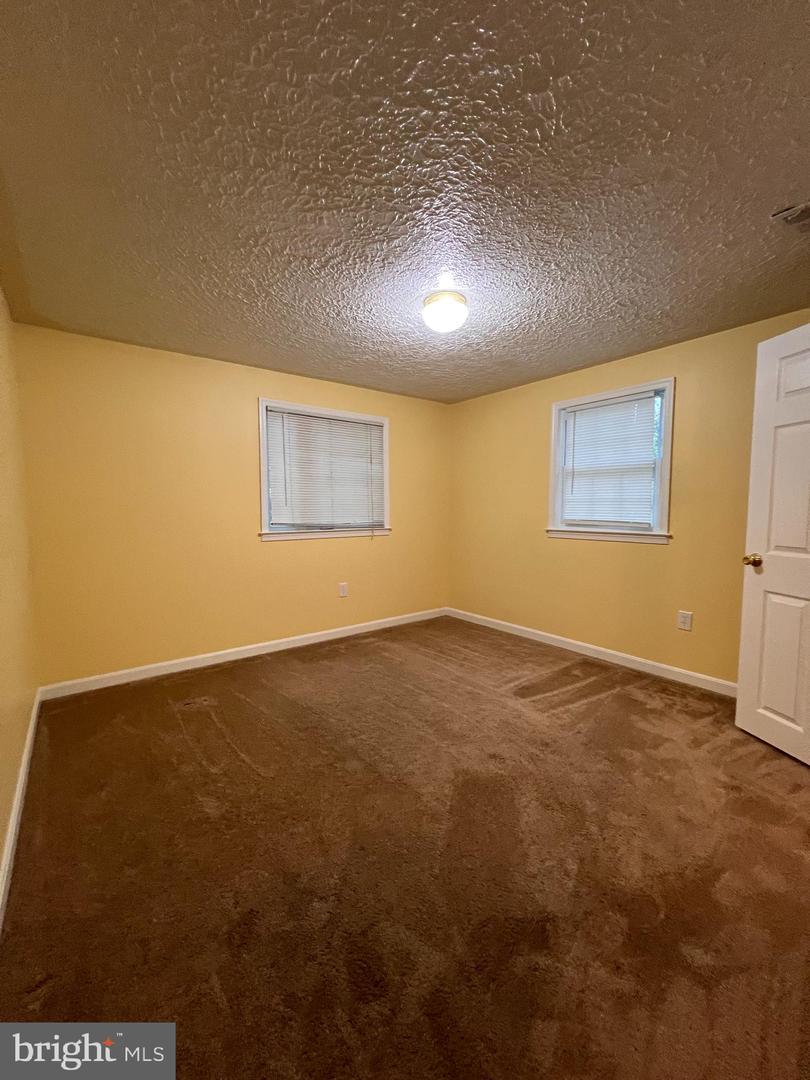 14822 DANVILLE RD, WOODBRIDGE, Virginia 22193, 5 Bedrooms Bedrooms, ,2 BathroomsBathrooms,Residential,For sale,14822 DANVILLE RD,VAPW2099496 MLS # VAPW2099496
