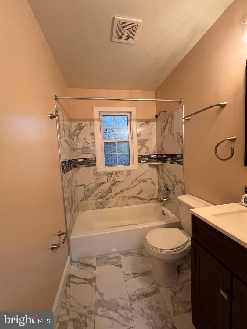 14822 DANVILLE RD, WOODBRIDGE, Virginia 22193, 5 Bedrooms Bedrooms, ,2 BathroomsBathrooms,Residential,For sale,14822 DANVILLE RD,VAPW2099496 MLS # VAPW2099496