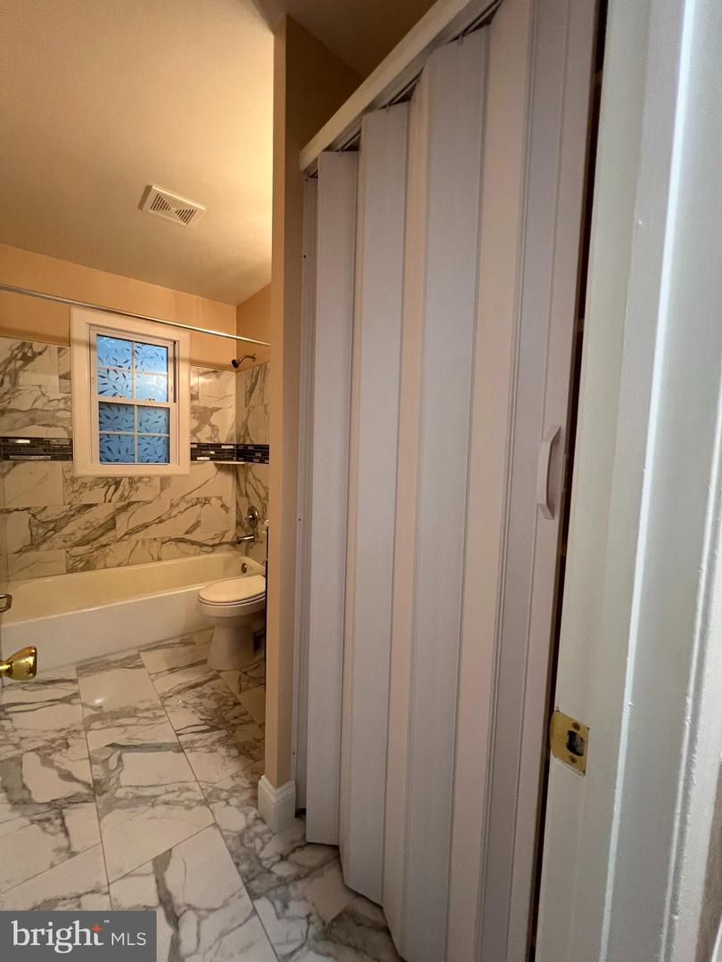 14822 DANVILLE RD, WOODBRIDGE, Virginia 22193, 5 Bedrooms Bedrooms, ,2 BathroomsBathrooms,Residential,For sale,14822 DANVILLE RD,VAPW2099496 MLS # VAPW2099496