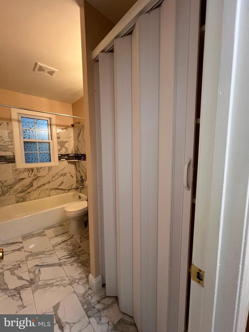 14822 DANVILLE RD, WOODBRIDGE, Virginia 22193, 5 Bedrooms Bedrooms, ,2 BathroomsBathrooms,Residential,For sale,14822 DANVILLE RD,VAPW2099496 MLS # VAPW2099496