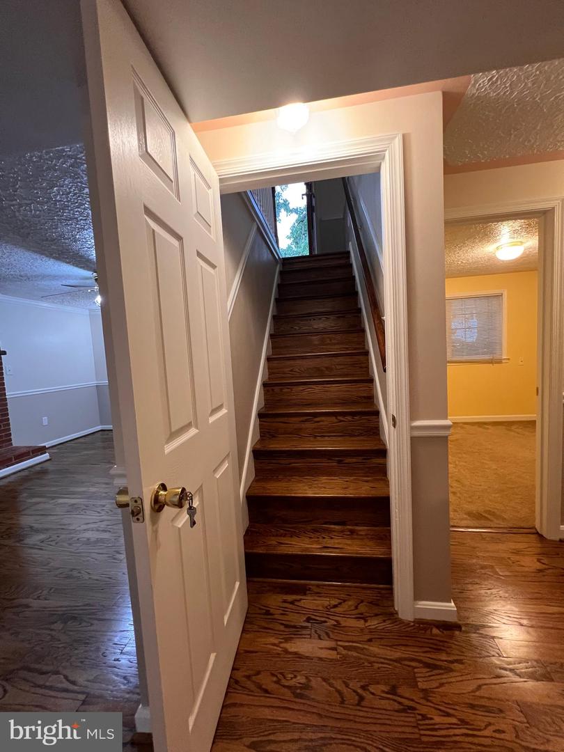 14822 DANVILLE RD, WOODBRIDGE, Virginia 22193, 5 Bedrooms Bedrooms, ,2 BathroomsBathrooms,Residential,For sale,14822 DANVILLE RD,VAPW2099496 MLS # VAPW2099496