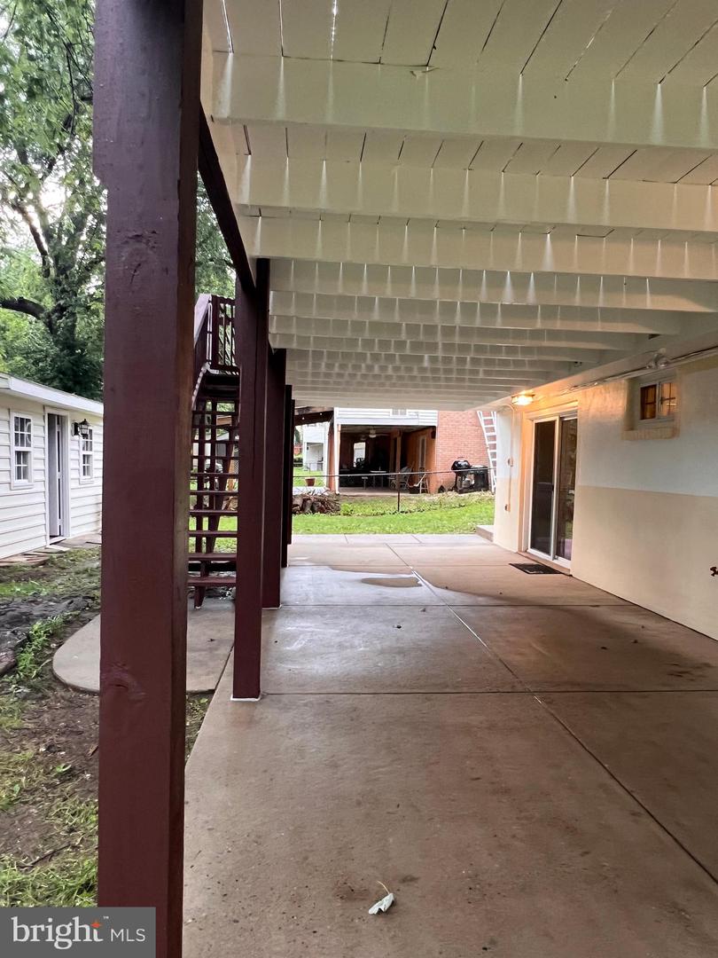 14822 DANVILLE RD, WOODBRIDGE, Virginia 22193, 5 Bedrooms Bedrooms, ,2 BathroomsBathrooms,Residential,For sale,14822 DANVILLE RD,VAPW2099496 MLS # VAPW2099496
