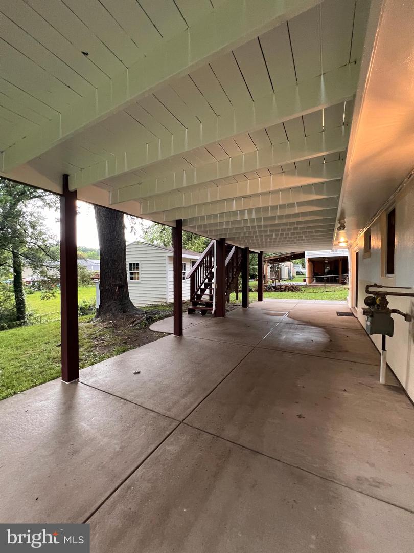 14822 DANVILLE RD, WOODBRIDGE, Virginia 22193, 5 Bedrooms Bedrooms, ,2 BathroomsBathrooms,Residential,For sale,14822 DANVILLE RD,VAPW2099496 MLS # VAPW2099496